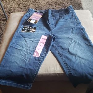 Yoga pull on skimmer jeans